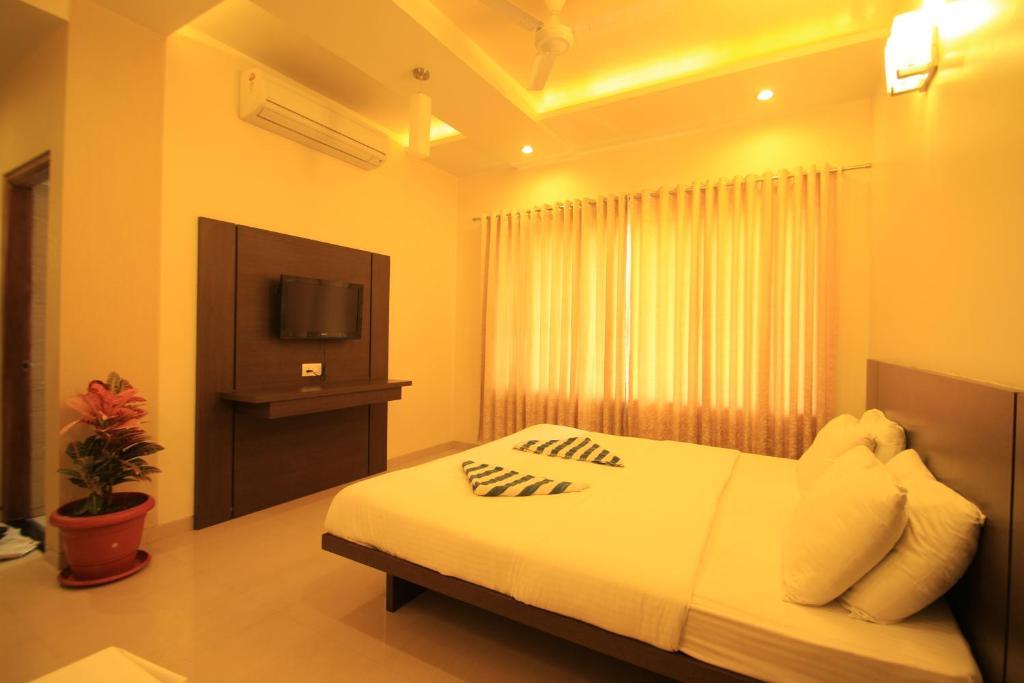Hotel Sai Smaran Ширди Стая снимка