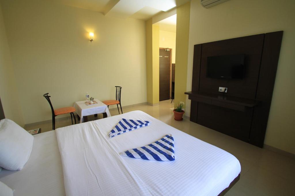 Hotel Sai Smaran Ширди Стая снимка